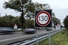 Coalitie sluit stikstofakkoord: VVD stemt in met overdag maximaal 100 op de snelweg