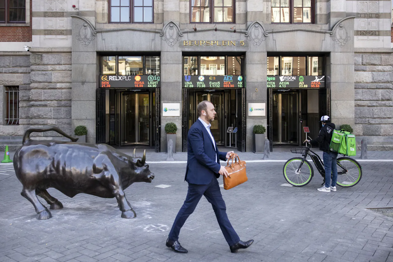 Claimstichting Jaagt Op Miljoenen Bij Oud Beheerder Voc Fonds