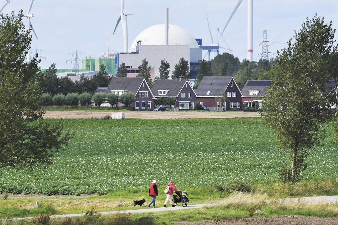 De kerncentrale van Borssele EPZ aan de Westerschelde. Foto: