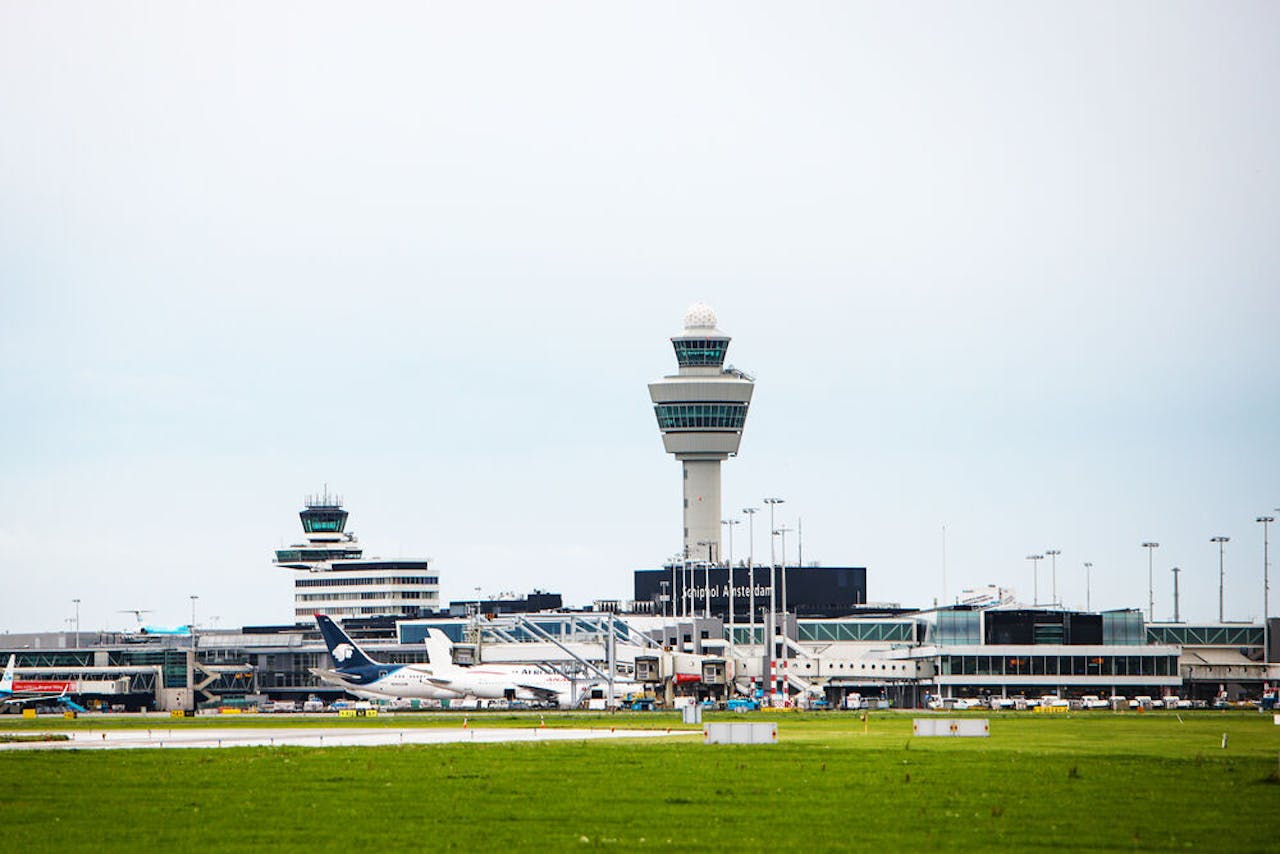 De luchthaven wordt door de onderhoudsinvesteringen duurder voor luchtvaartmaatschappijen.