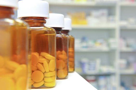 Prijzen van nieuwe geneesmiddelen stijgen steeds verder, tot enkele tonnen per patiënt per jaar.