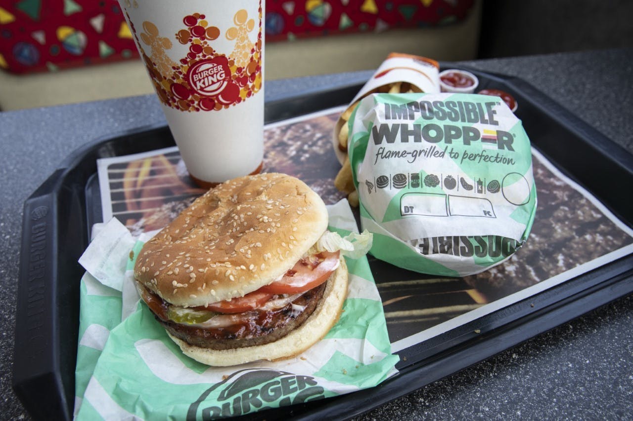 De Impossible Whopper, die Burger King op de Amerikaanse markt blijft verkopen.