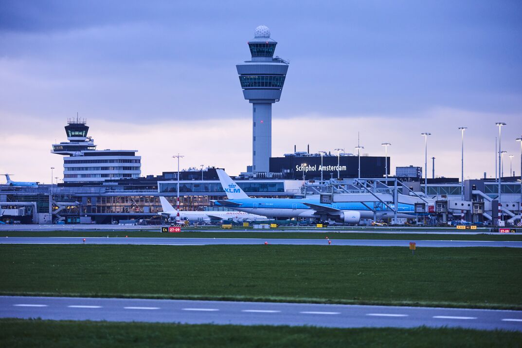 Amsterdam Eist Toch Krimp Van Schiphol