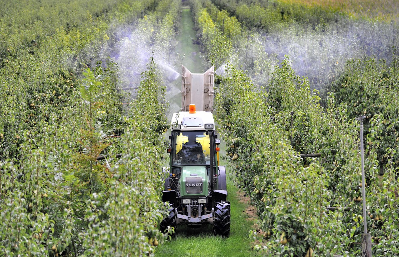 Het gebruik van pfas in gewasbeschermingsmiddelen neemt toe. Deze pesticides worden volgens waterbedrijven onvoldoende gereguleerd.