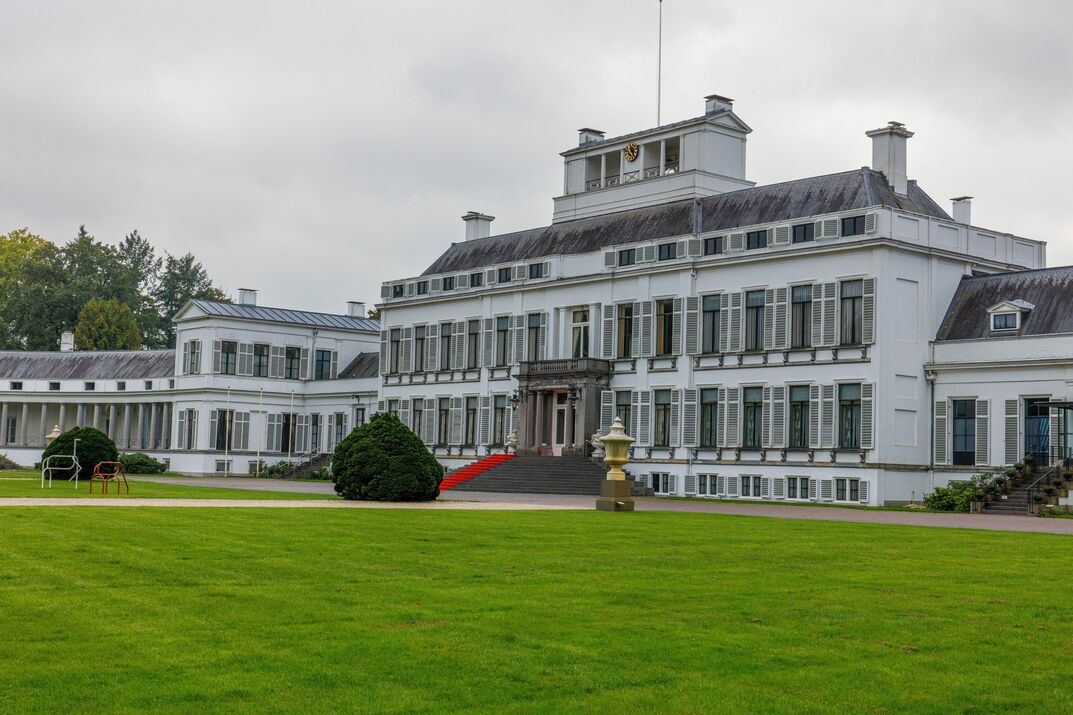 Rechter Veegt Plannen Voor Paleis Soestdijk Van Tafel