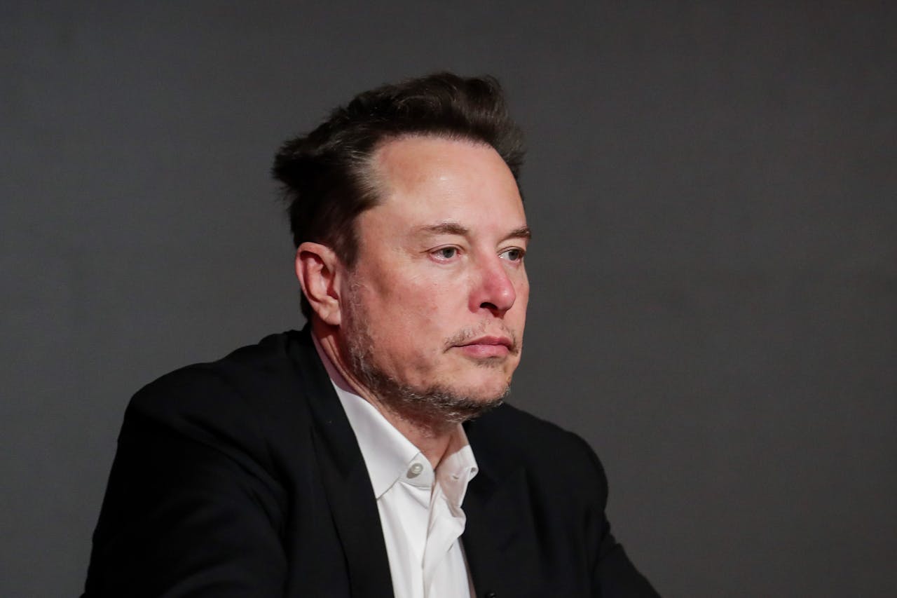 Tesla-ceo Elon Musk zou door de uitspraak ook zijn koppositie op de rijkenlijst van gegevensverzamelaar Bloomberg kunnen verliezen.