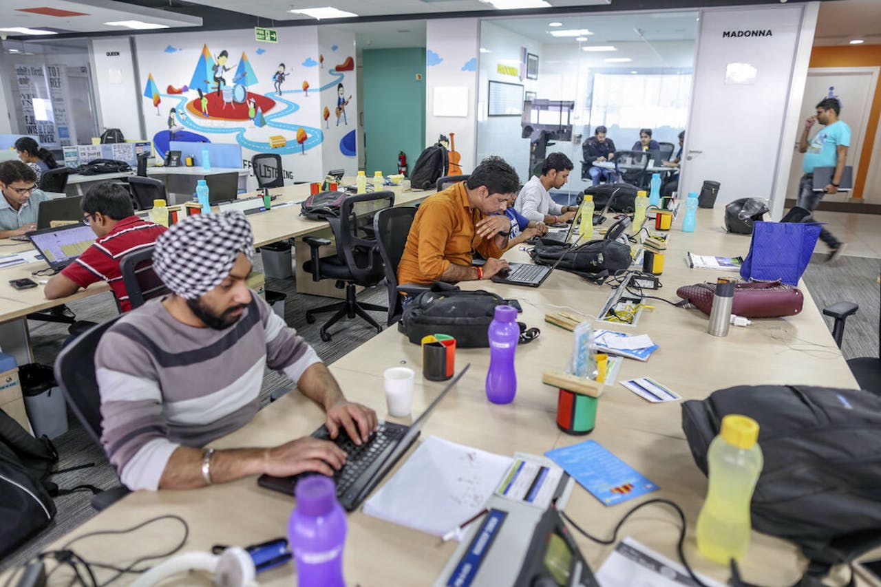 IT’ers aan het werk in Bangalore. In deze Indiase stad leidt uitzender Randstad zijn IT-personeel op.
