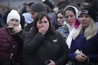 Moskovieten rouwen bij Crocus City: ‘Ze willen de Slavische wereld vernietigen’ 