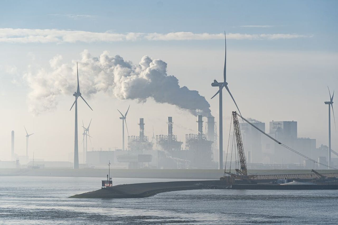 Voor de Eemshavencentrale wordt gewerkt aan een volledige overstap van steenkool naar biomassa.