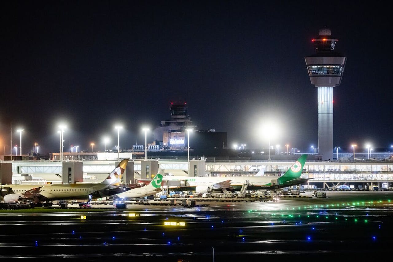 Als Schiphol ‘s nachts op slot gaat, kost dat Transavia naar eigen zeggen honderden miljoenen aan omzet.