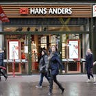 Investeerder KKR koopt moederbedrijf van Hans Anders