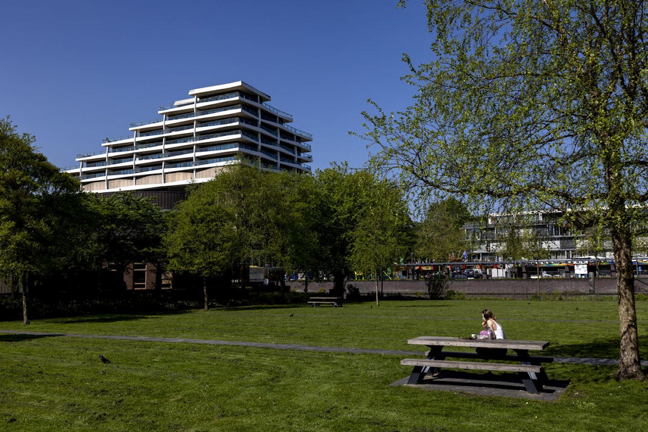 Appartementencomplex UpMountain in Amstelveen, gebouwd bovenop een parkeergarage.