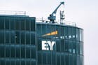 Advocaten vechten ontvlechting van EY Duitsland aan