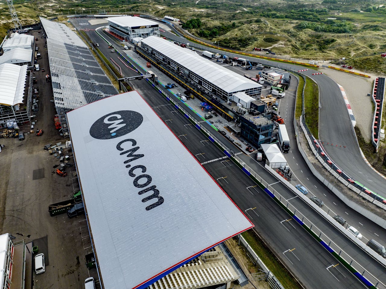 CM.com sponsort het circuit van Zandvoort.