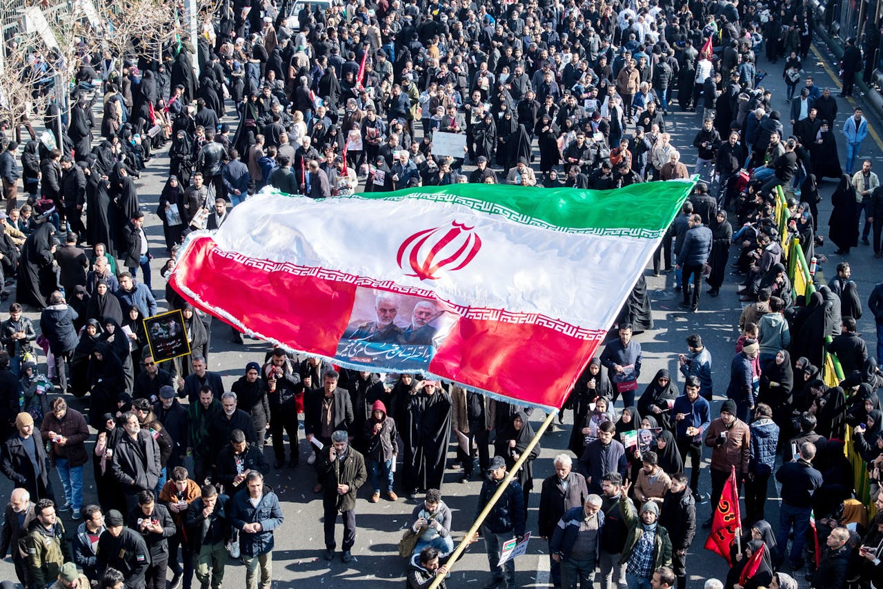Iraanse bronnen meldden aanvankelijk dat het om 'het begin van de vergelding' ging van de dood van Soleimani.