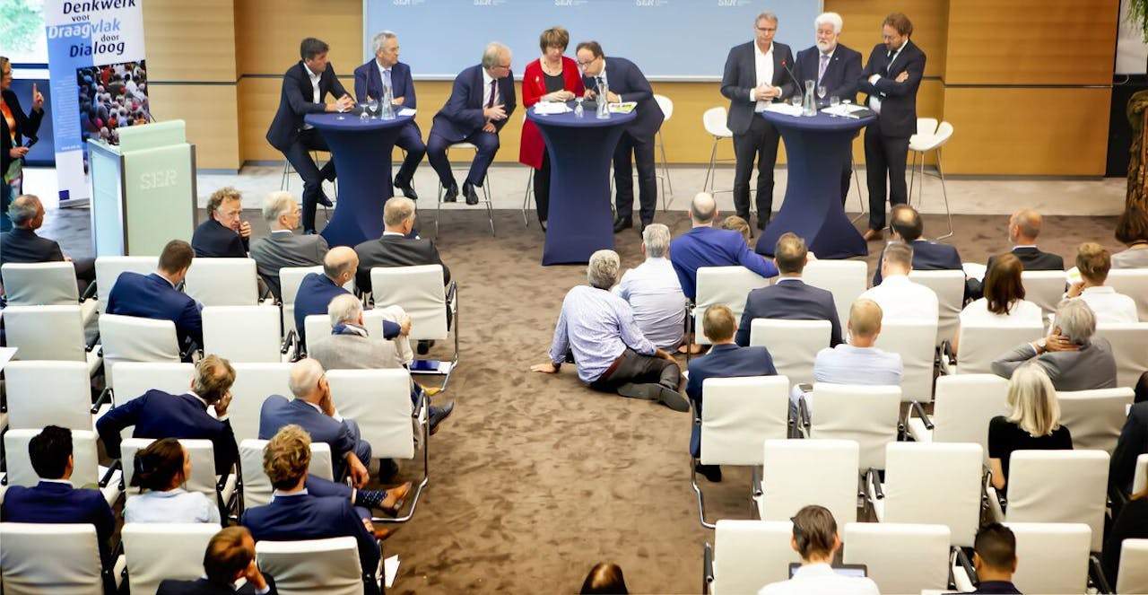 Den Haag 5 juni 2019: sociale partners en minister presenteren het pensioenakkoord.