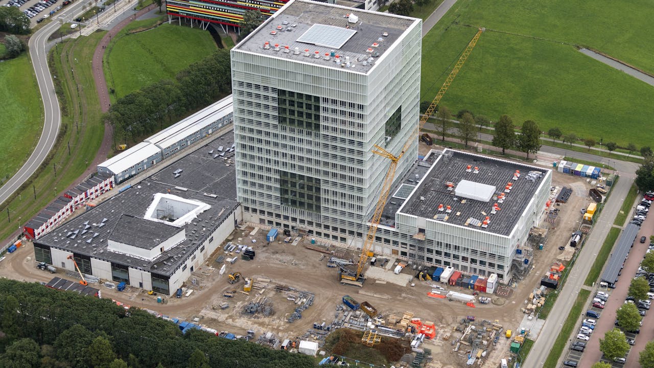 Nieuwe RIVM-hoofdkantoor nog duurder en later klaar