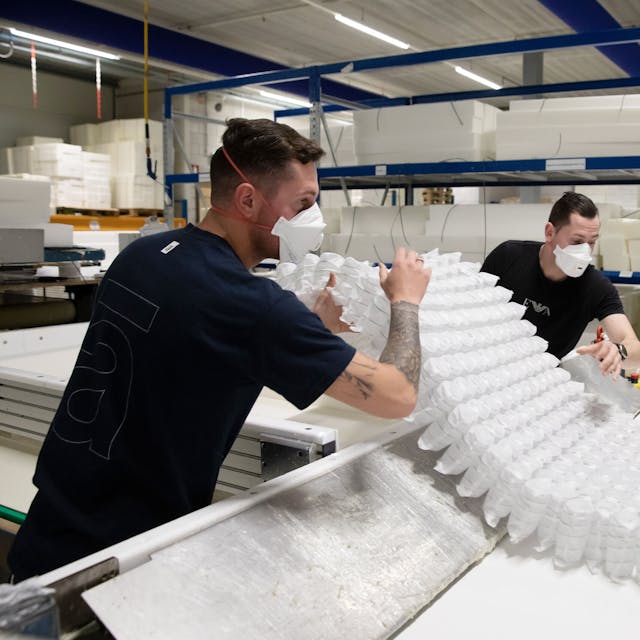Lagere belasting op arbeid en hogere belasting op grondstoffen zorgen voor extra groei