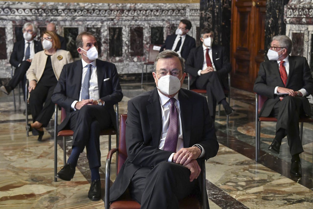 Mario Draghi bij de voorstelling van het jaarverslag van de Banca d'Italia eind mei. Van 2011 tot 2019 probeerde hij als ECB-baas de inflatie op te krikken.