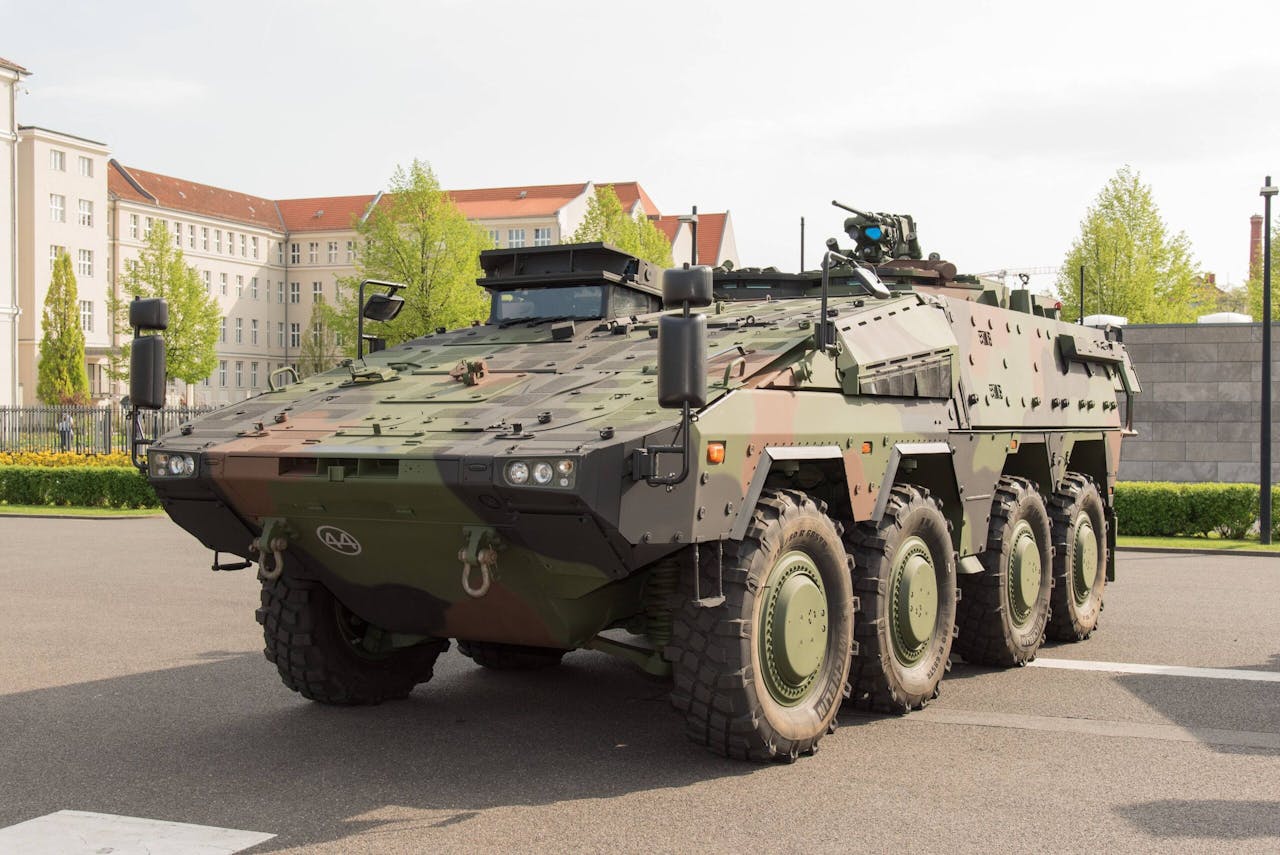 Het Duitse Rheinmetall dat ooit de tankdivisie van het Nederlandse Stork overnam produceert Boxer-pantservoertuigen.