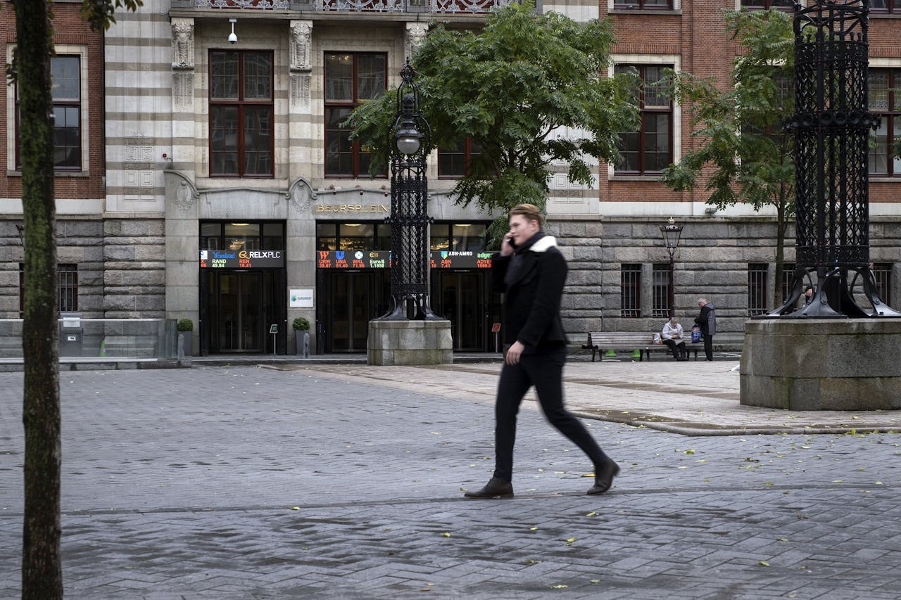 De Amsterdamse beurs maakt zich op voor een nieuwe dag met kwartaalcijfers.