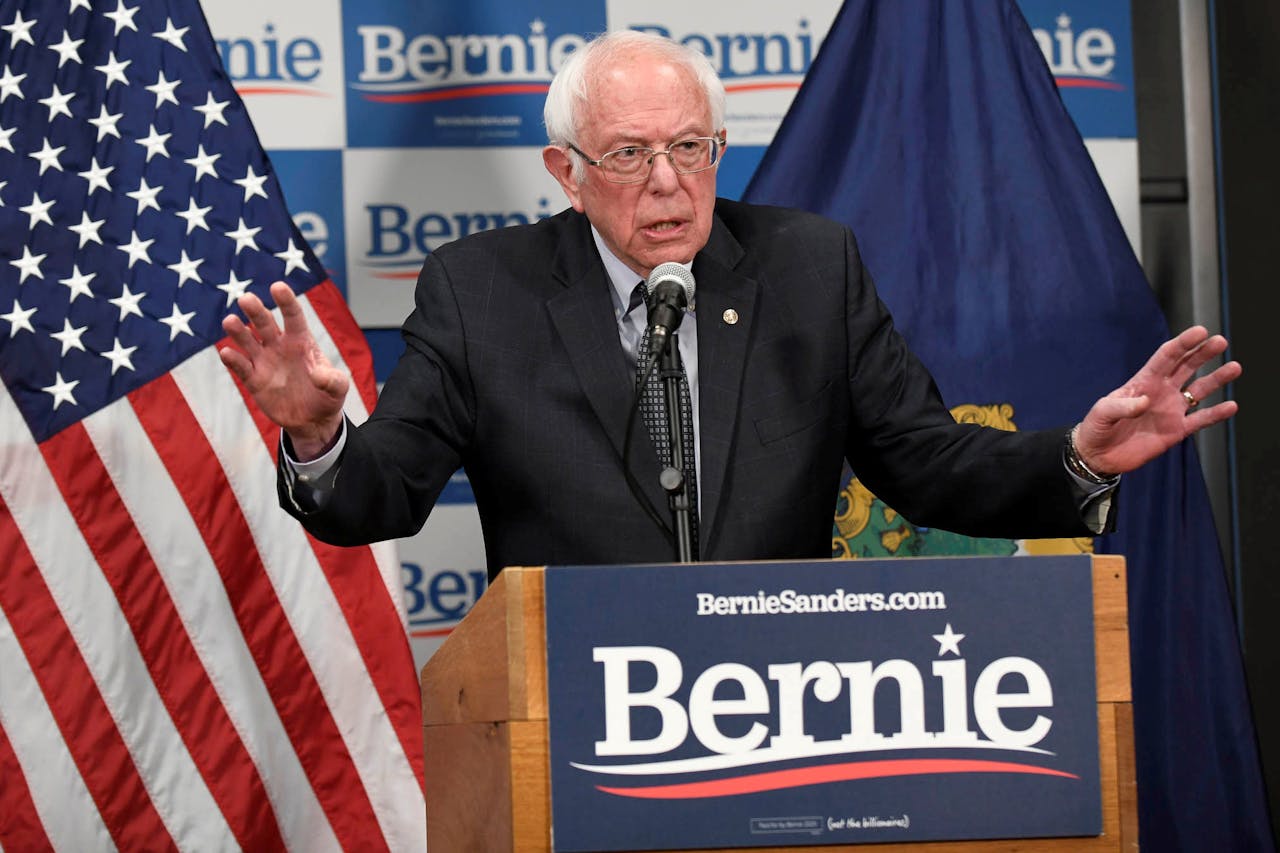 De Democratische presidentskandidaat Bernie Sanders trekt zich terug uit de verkiezingsrace