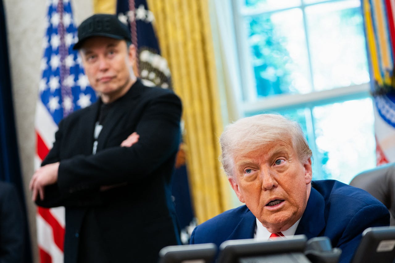 Het conflict tussen Elon Musk en Donald Trump nam op hoge snelheid steeds gekkere vormen aan.