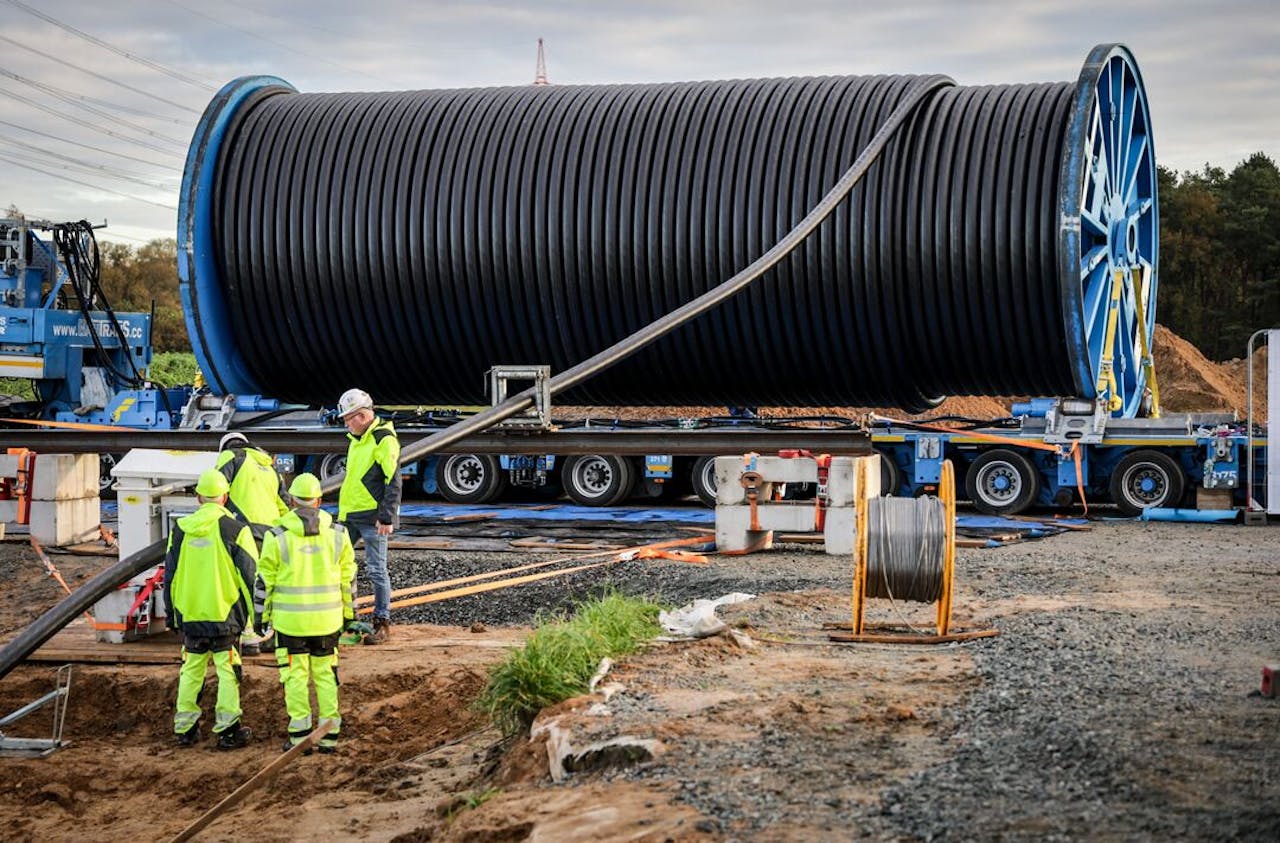 Aanleg ondergrondse kabel van Tennet in Duitsland.