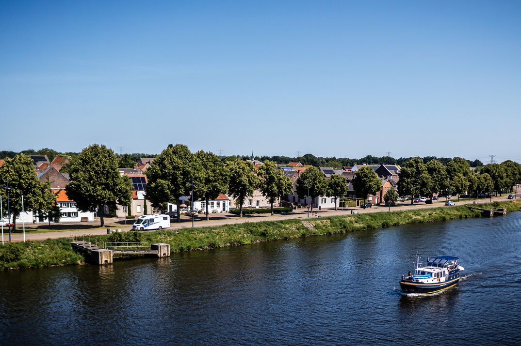Ondanks kritiek houdt Limburg vast aan vergunning voor pfas-lozing