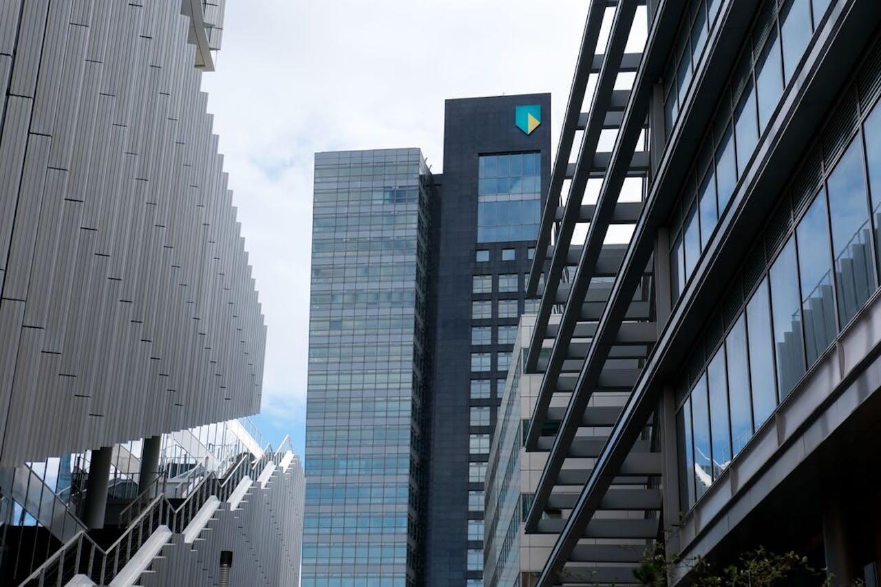 Staat verkleint belang in ABN Amro tot 20%