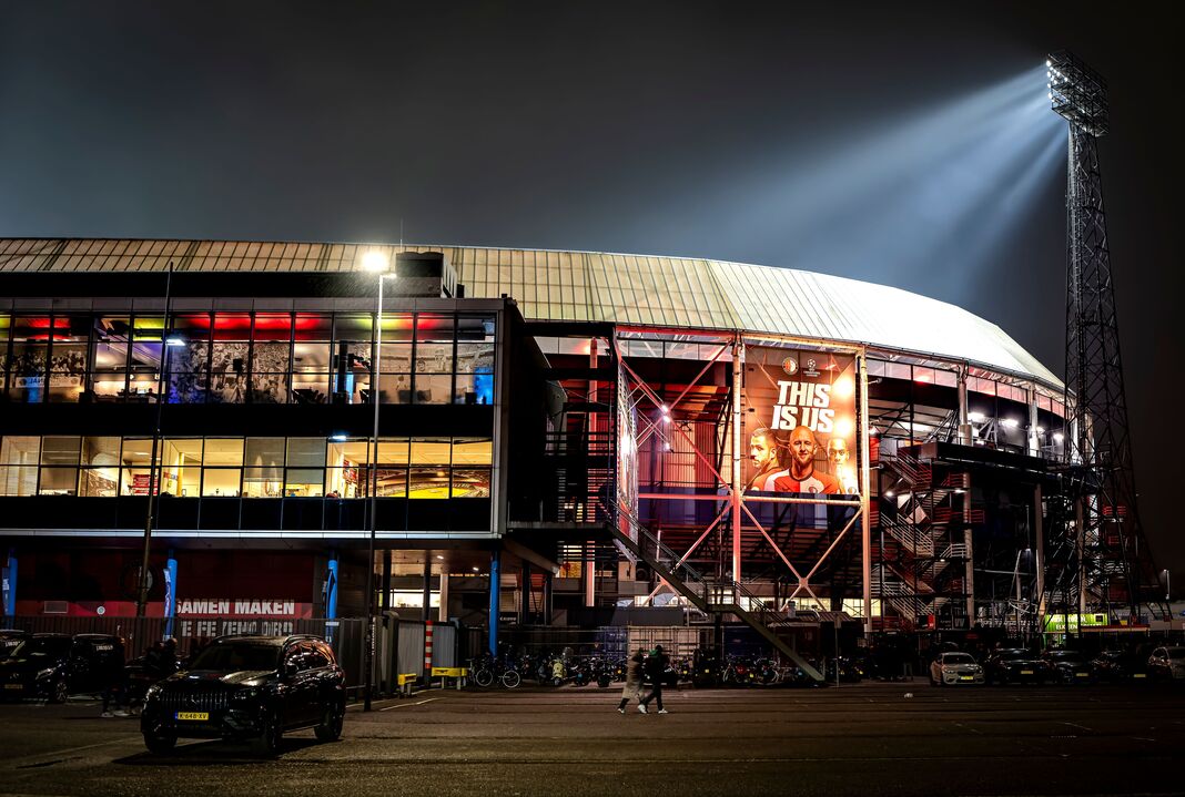 Plannen voor Stadion Feijenoord zijn er genoeg, maar uitvoering kan niet langer wachten