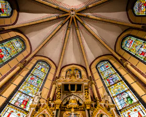 Kerk te koop: wat is Gods huis waard?