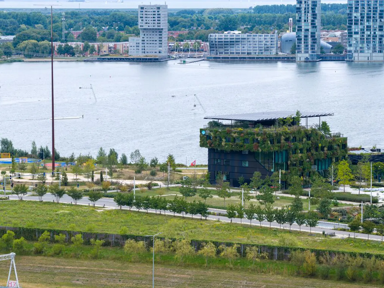 ASM steekt in Almere honderden miljoenen in chiptechnologie