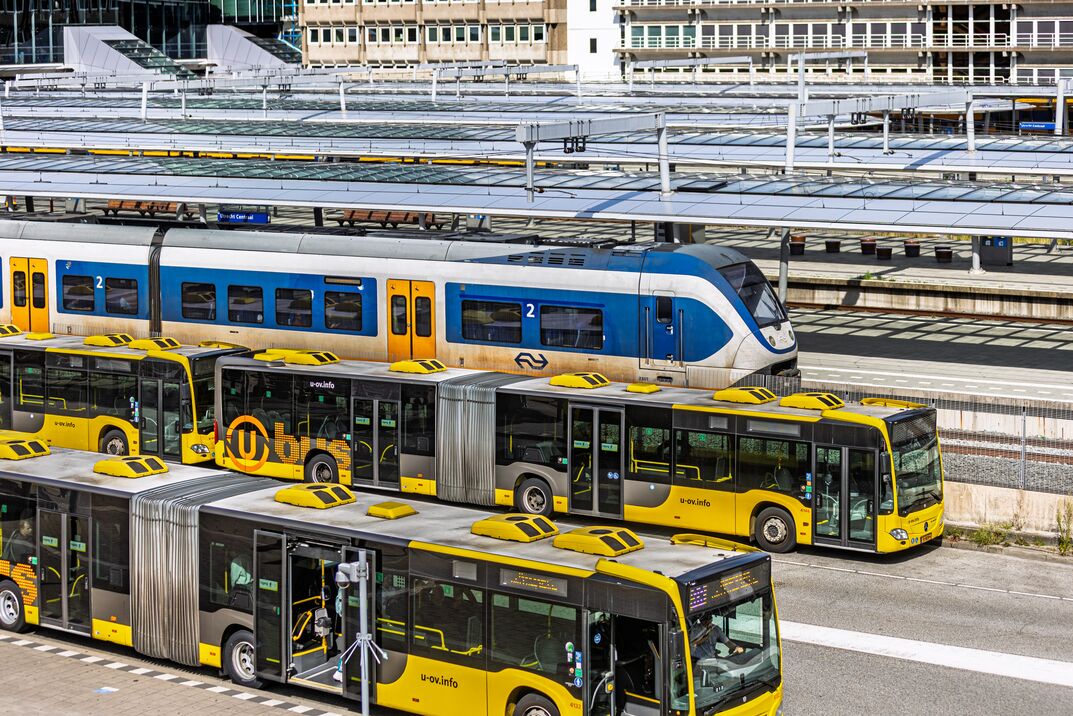 Bij de elektrificatie van de ov-bus blijkt stroomtekort de nieuwe uitdaging