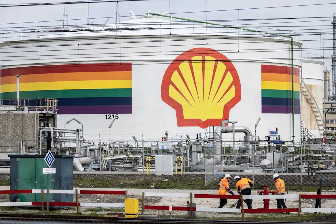 Shell Weert Shell profiteert van dure olie, maar de markt rekent nog steeds op een ...