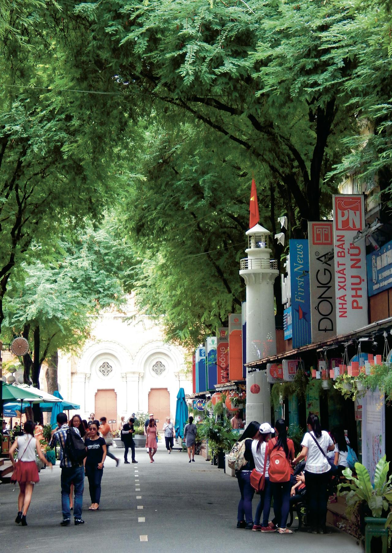 Nguyen Van Binh is een populaire straat in het oude centrum van Ho Chi Minhstad
