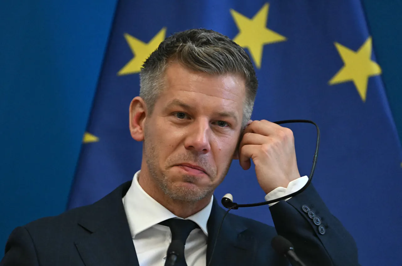 Péter Magyar.