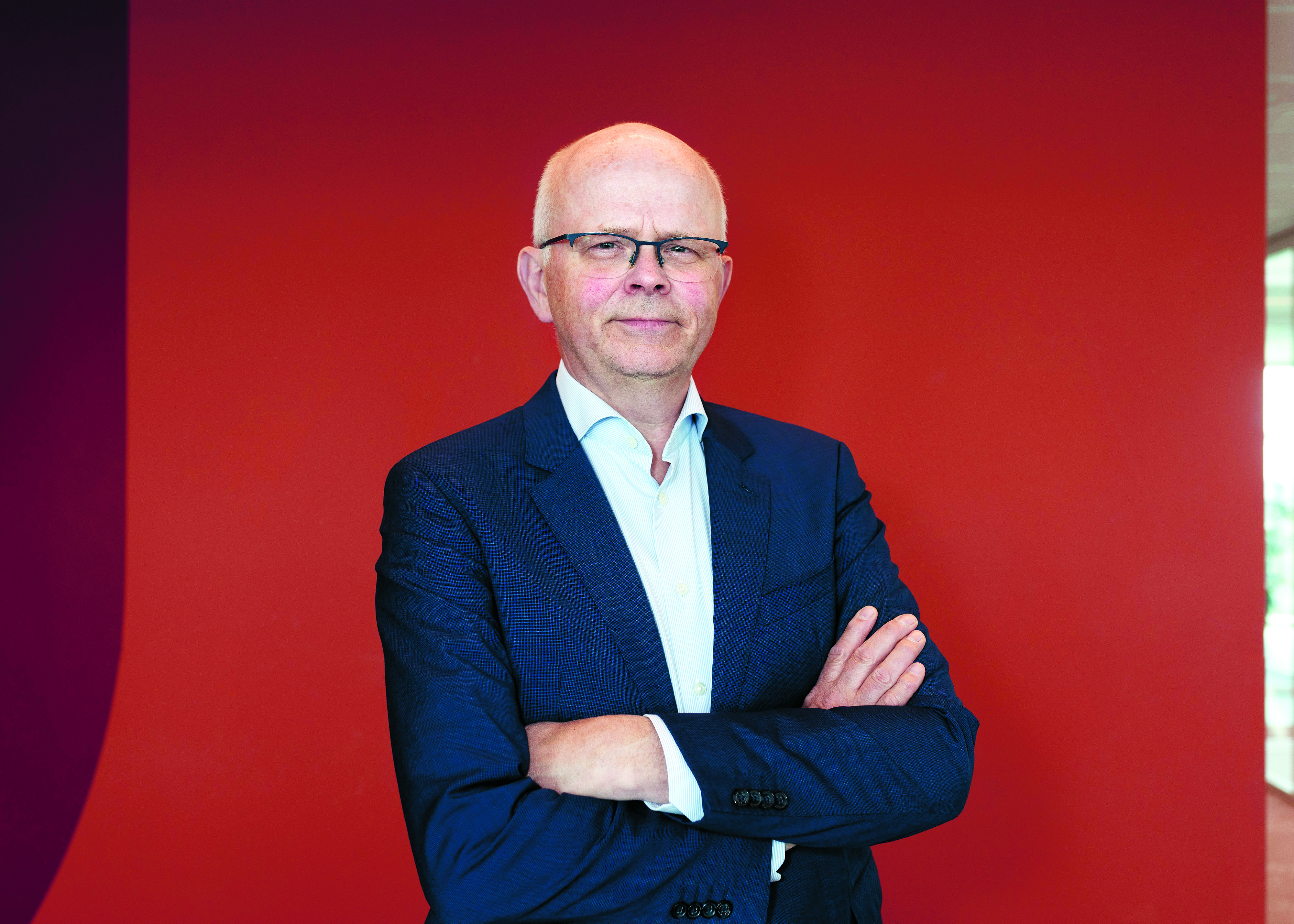 De verzekeraar van de BV Nederland zit in een dip, maar de topman maakt zich geen zorgen
