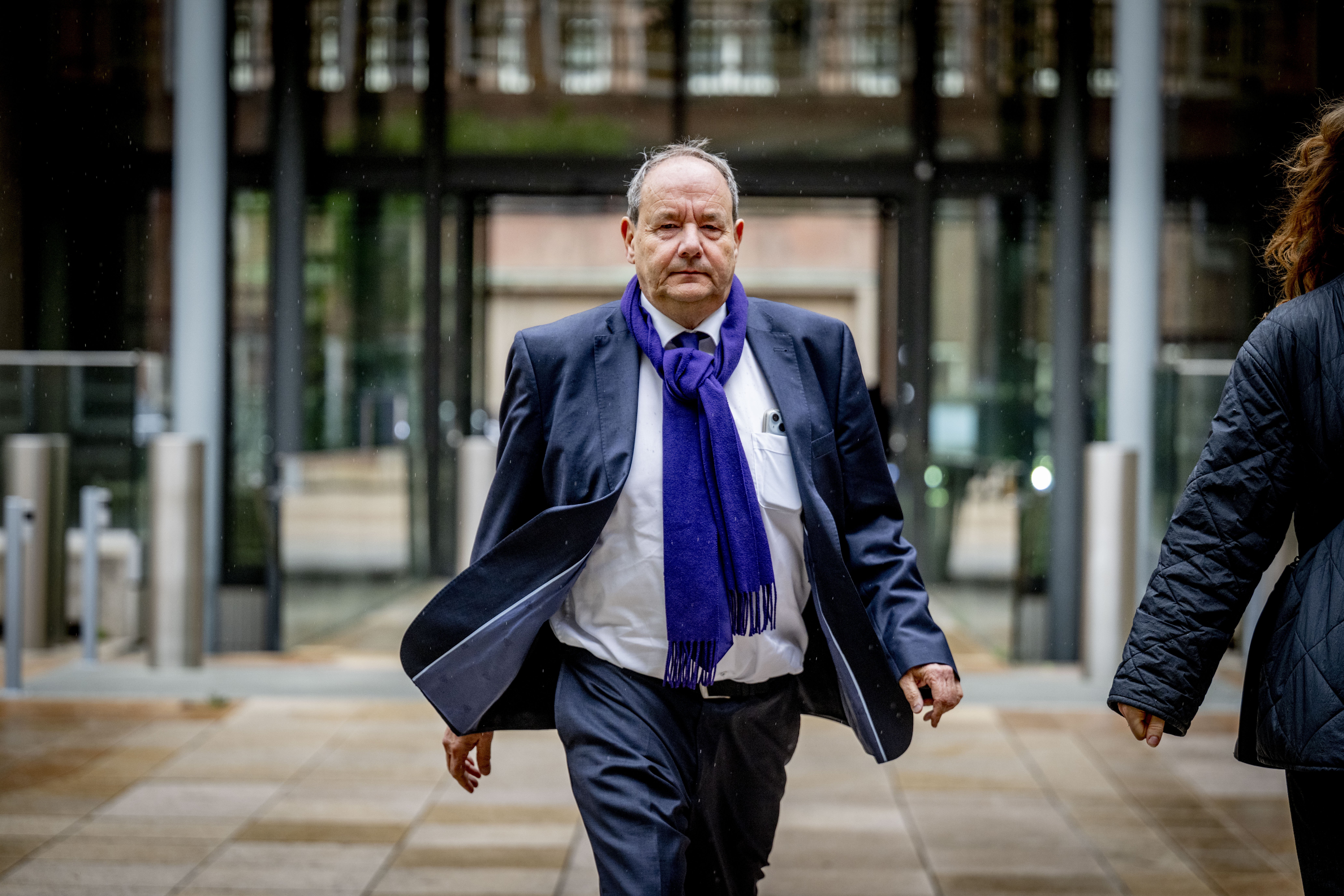 Vleessector levert net voor deadline rapportage in over arbeidsomstandigheden bij minister