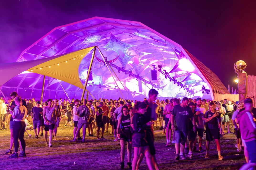 Code rood slaat gat in omzet festivalondernemers