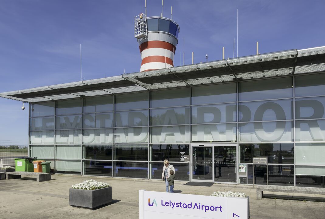 Schiphol zet tot €40 mln opzij voor openen van vliegveld Lelystad