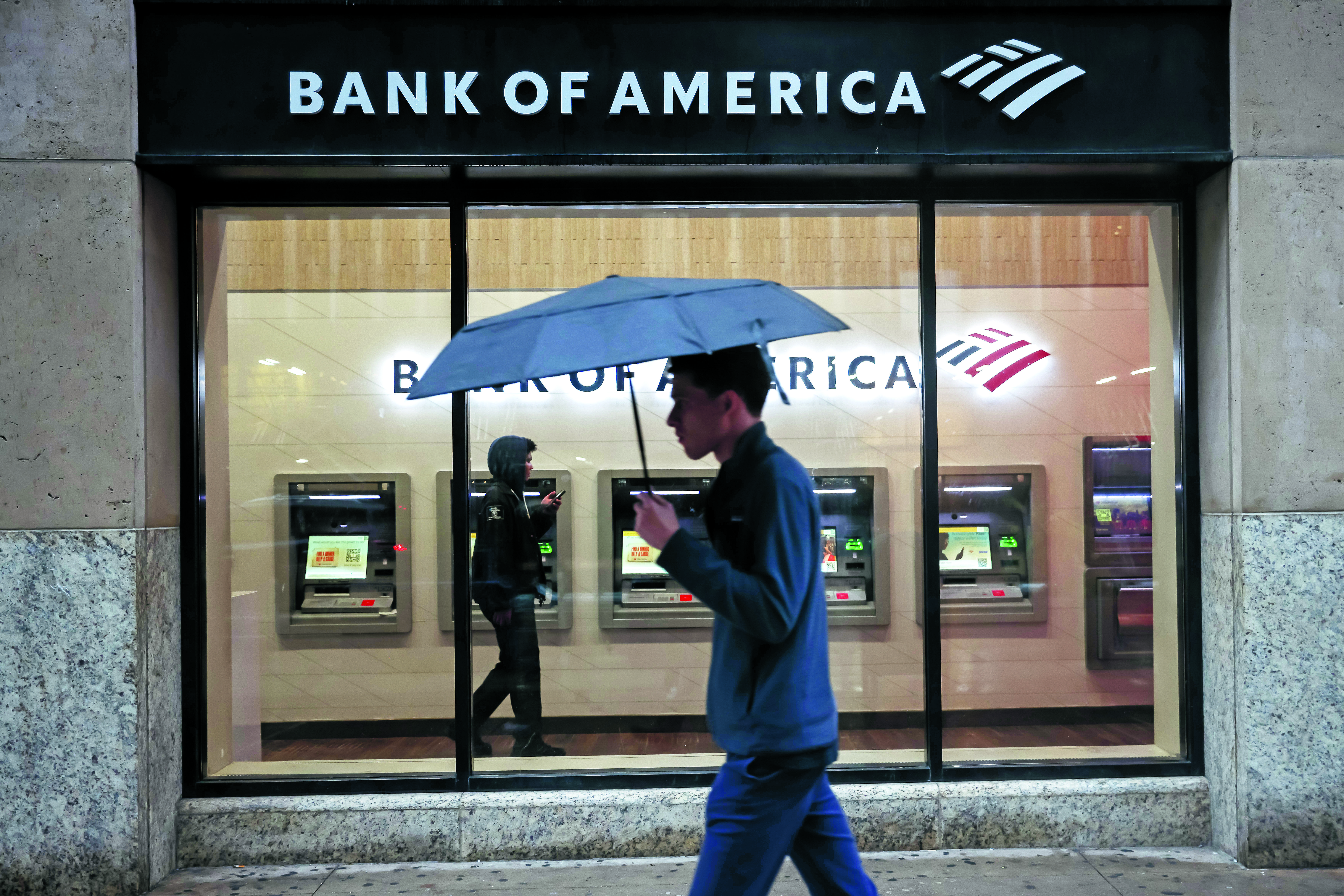 Beleggers straffen Bank of America af voor witwasboete