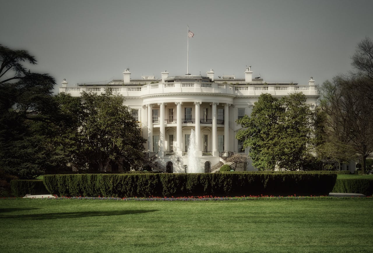 Het Witte Huis in de VS. Presidenten en vicepresidenten blijken, na hun ambtstermijn, nog geheime stukken in bezit te hebben.