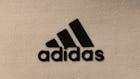 Adidas komt terug op bezwaar tegen Black Lives Matter-logo