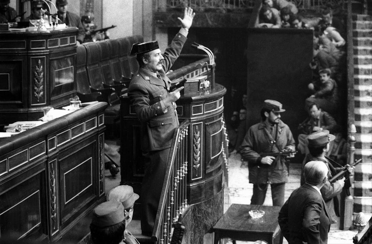 Antonio Tejero in het Spaanse Congres op 23 februari 1981.