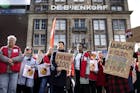 Bijenkorf-personeel staakt: 'Het hart dat ik heb voor de zaak bloedt'