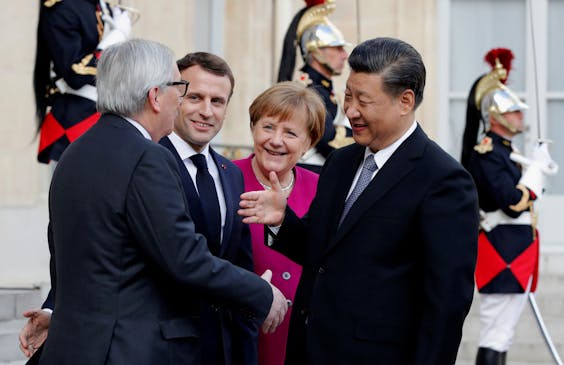 'De lokroep van het Chinese geld is sterk, ook in Europa' Juncker, Macron en Merkel willen niet naïef zijn in hun relatie met Xi.