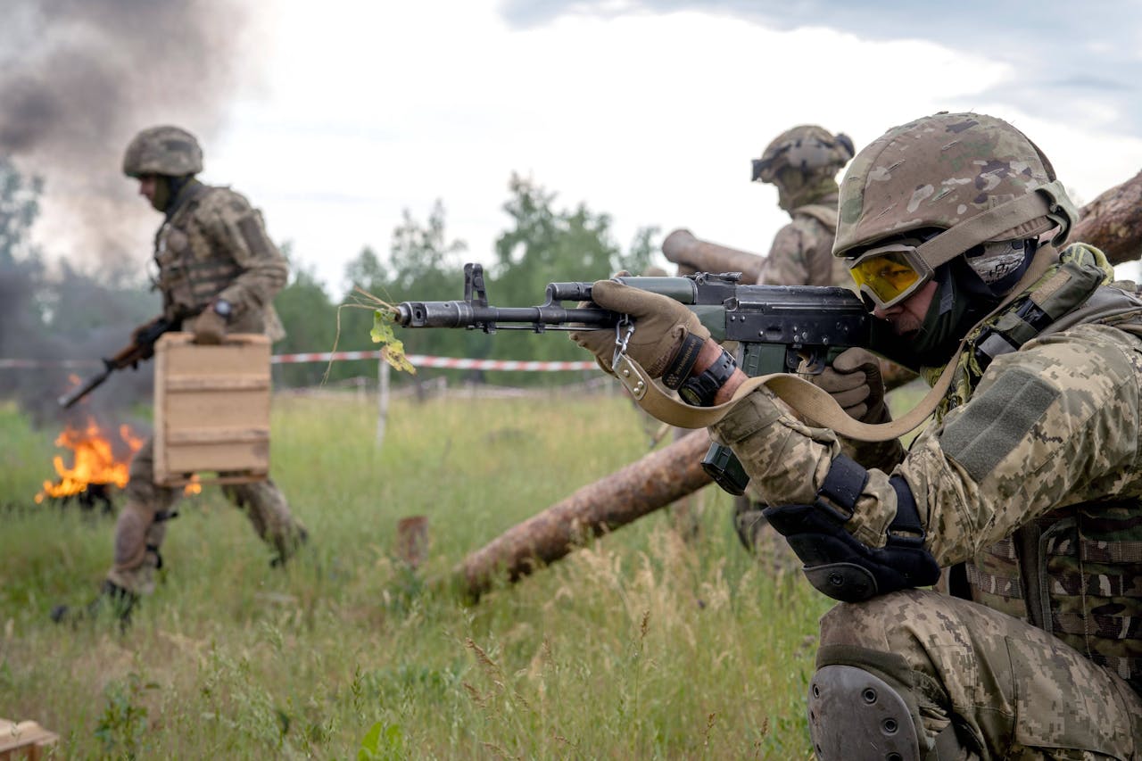 Oekraïense soldaten oefenen in het noorden van het land.