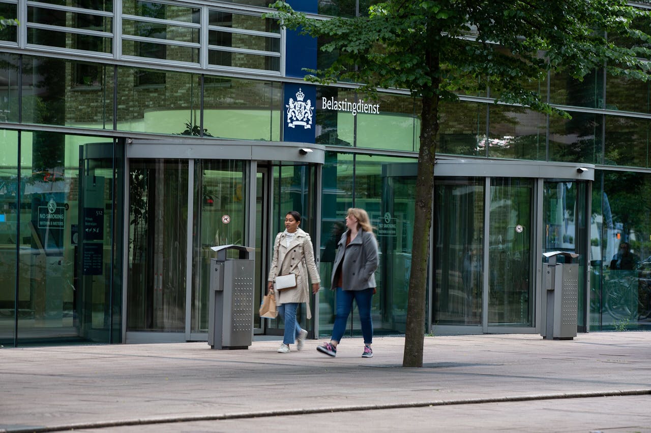 De Belastingdienst gebruikt de software van Bizzdesign om in beeld te brengen hoe snel het zijn IT-systemen kan ombouwen. Ook Tata, ASML en T-Mobile zetten de software in voor hun 'digitale transformatie'.