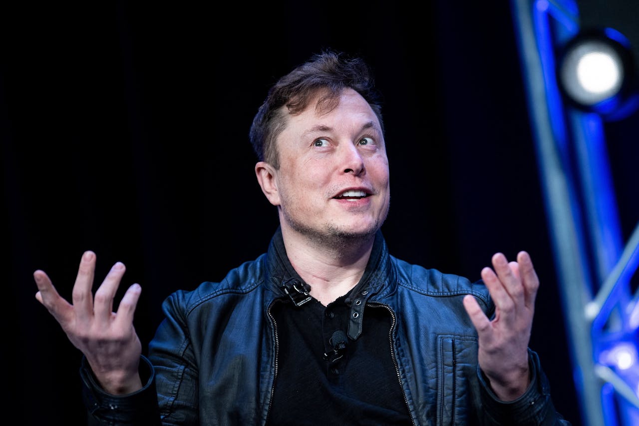 Volgens Musk is de informatie over het aantal nepaccounts in strijd met het overnameakkoord dat hij met Twitter sloot.
